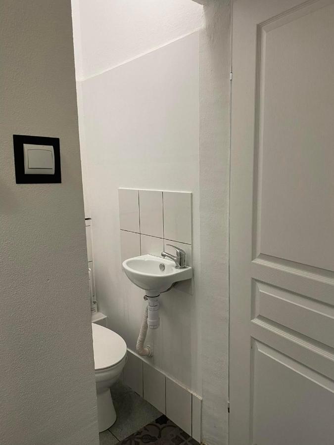 Charmed Homestay - Zaczarowany Varşovia Exterior foto