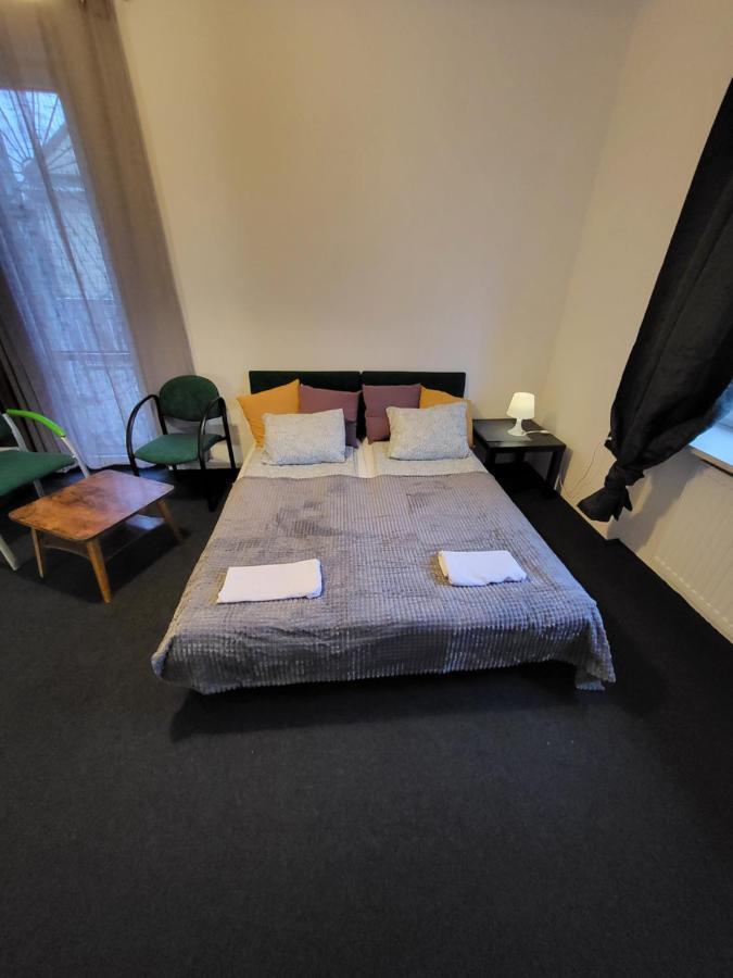 Charmed Homestay - Zaczarowany Varşovia Exterior foto