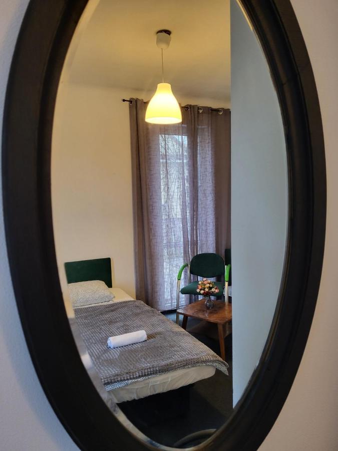 Charmed Homestay - Zaczarowany Varşovia Exterior foto